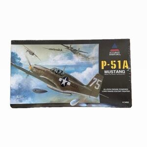 Vintage 1/48 Scale P-51a mustang model kit military air force